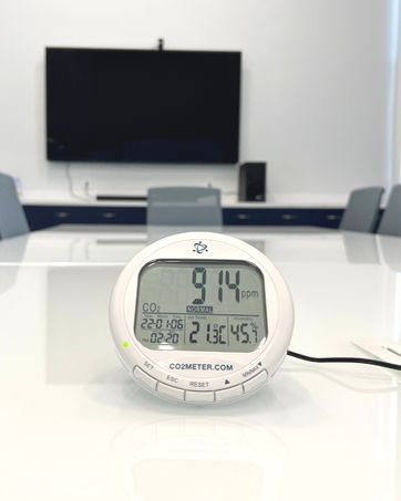 CO2Meter RAD-0501 Day Night CO2 Monitor and Controller for Greenhouses, Grey 9 TIM-10